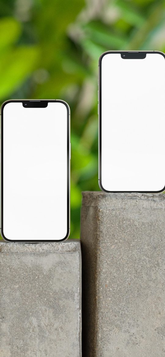 https //www.iconfont.cn/ 手机竖屏界面显示图标检索首页，顶部搜索框输入关键词，下方是网格排列的线性图标结果，背景为浅奶油色